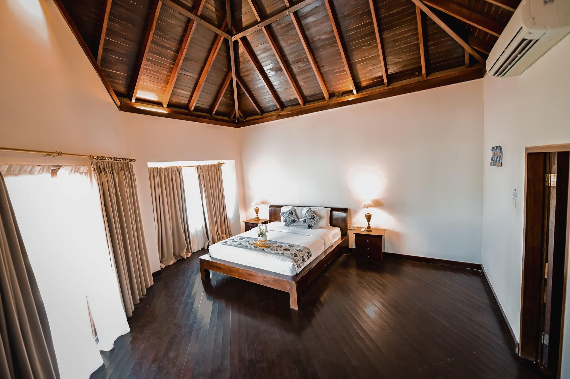 Royal Regantris Villa Karang กิลิไอร์ ภายนอก รูปภาพ