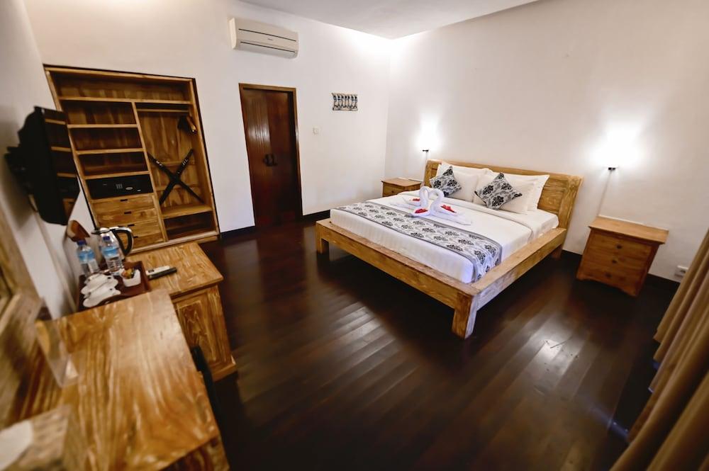 Royal Regantris Villa Karang กิลิไอร์ ภายนอก รูปภาพ