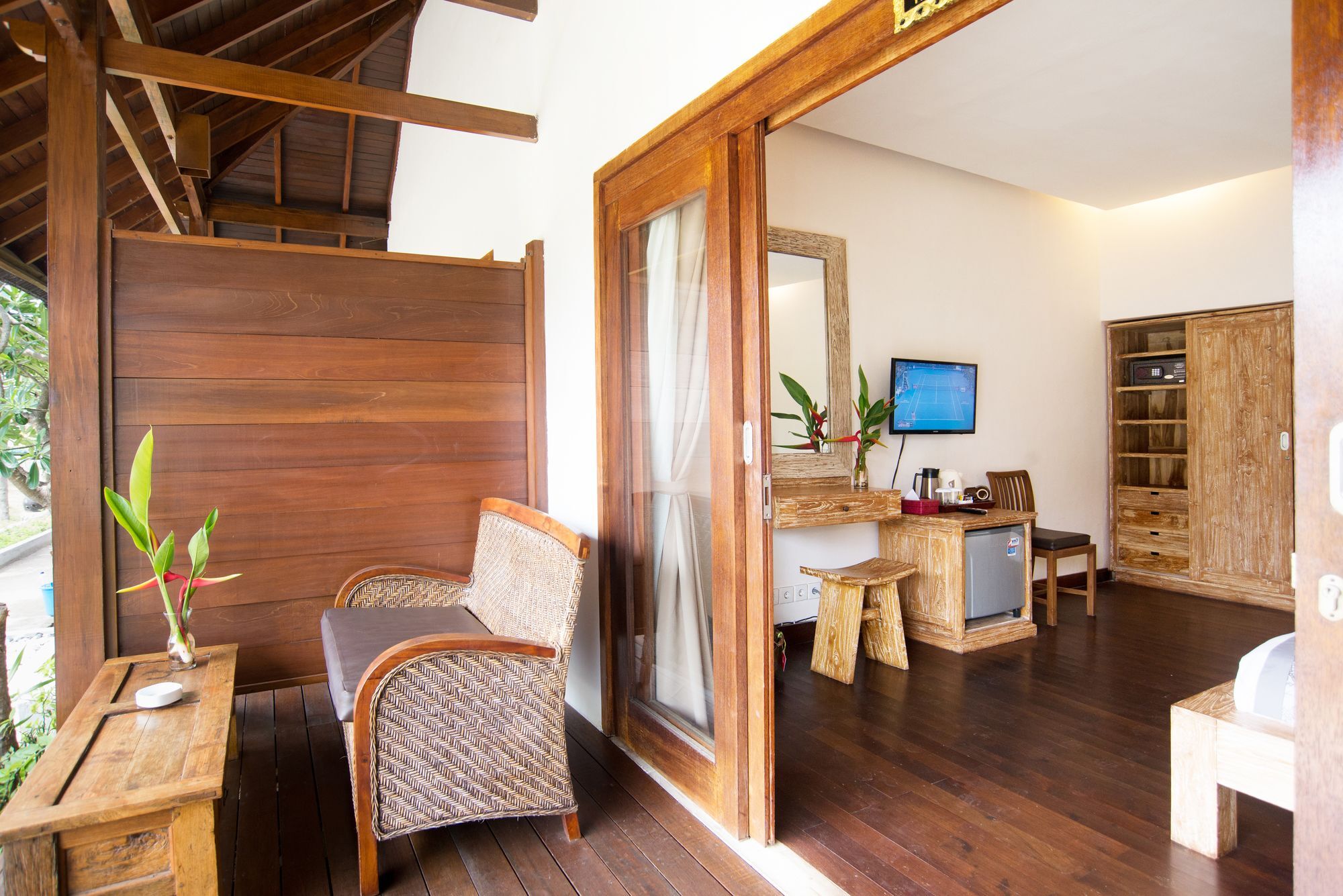 Royal Regantris Villa Karang กิลิไอร์ ภายนอก รูปภาพ