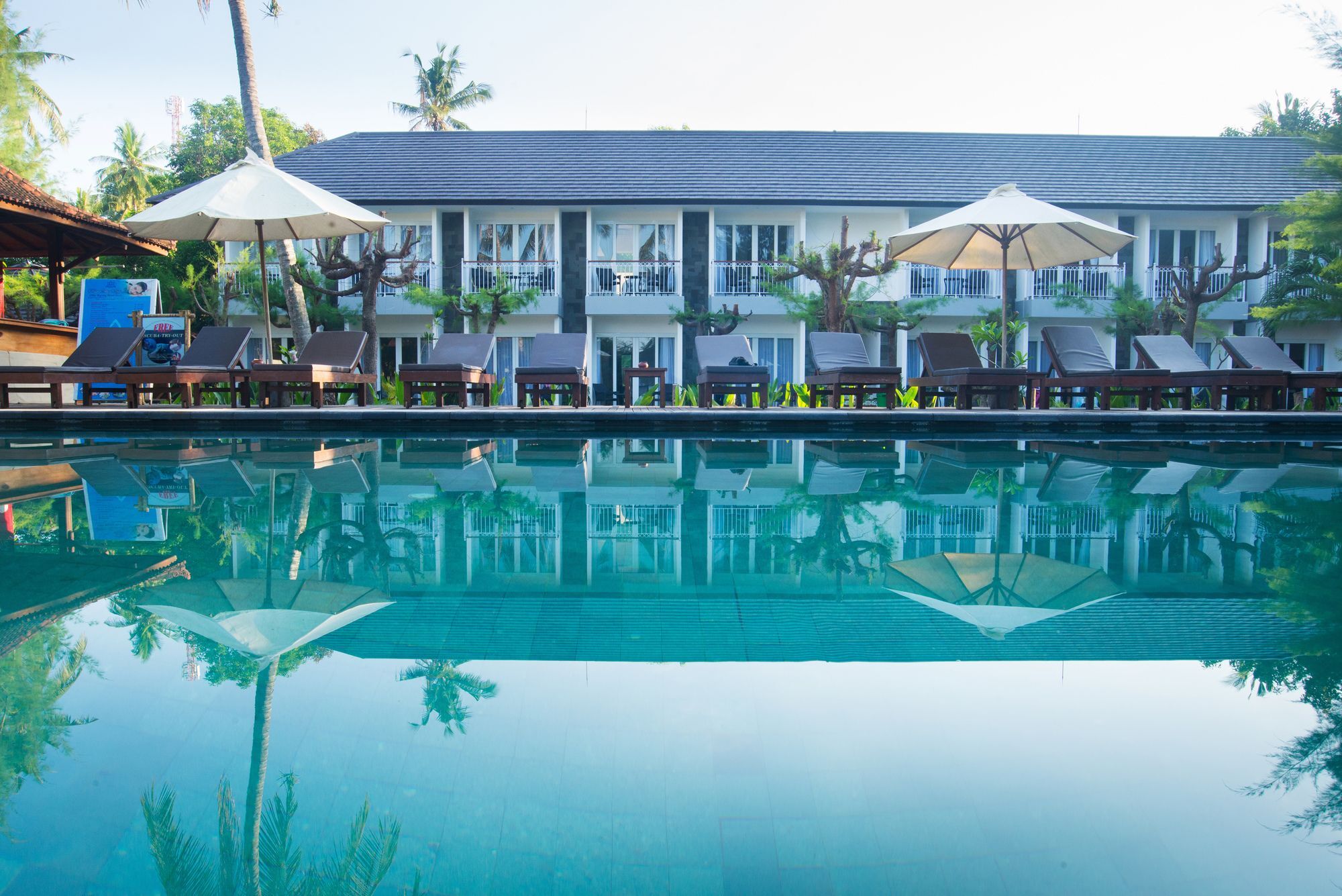 Royal Regantris Villa Karang กิลิไอร์ ภายนอก รูปภาพ